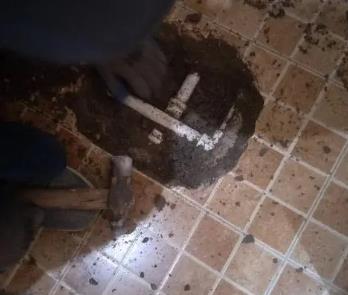 贡嘎卫生间漏水维修公司为您分享下卫生间渗水如何处理及注意事项